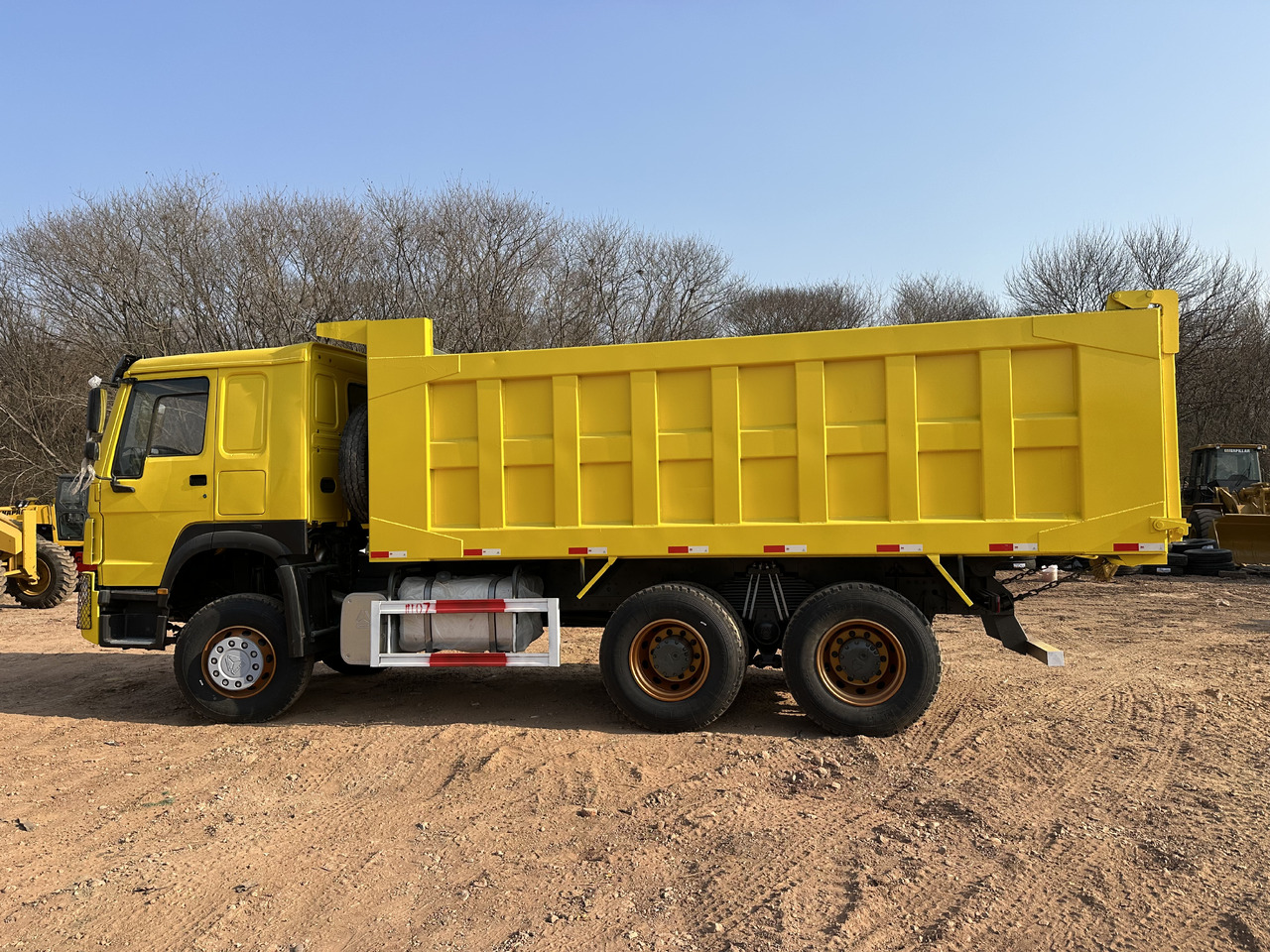 SINOTRUK HOWO 371 - Xe ben: hình 5 SINOTRUK HOWO 371 - Xe ben: hình 5