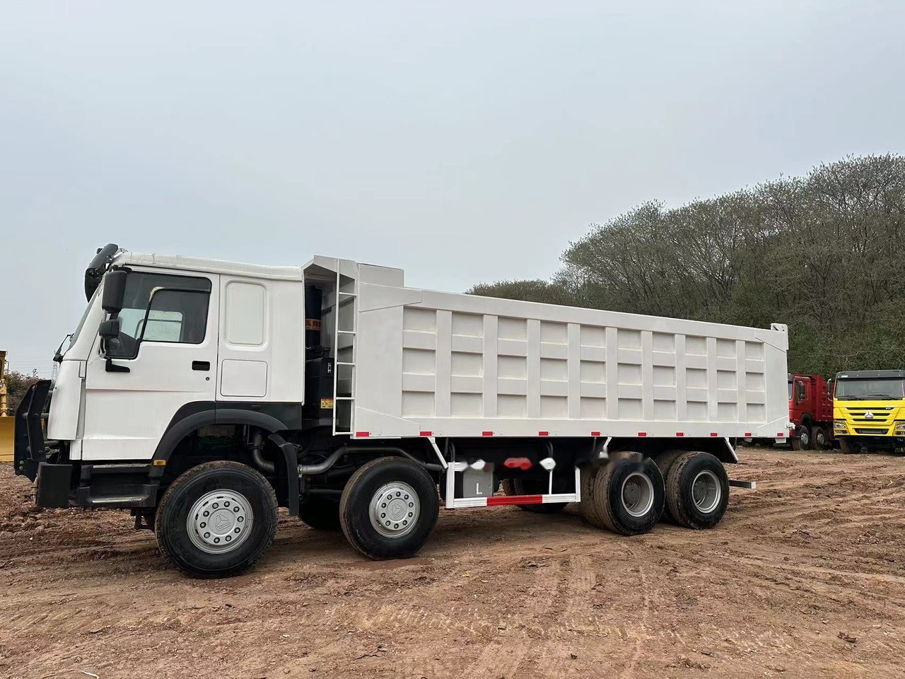 SINOTRUK HOWO 371 with Bumper - Xe ben: hình 5 SINOTRUK HOWO 371 with Bumper - Xe ben: hình 5