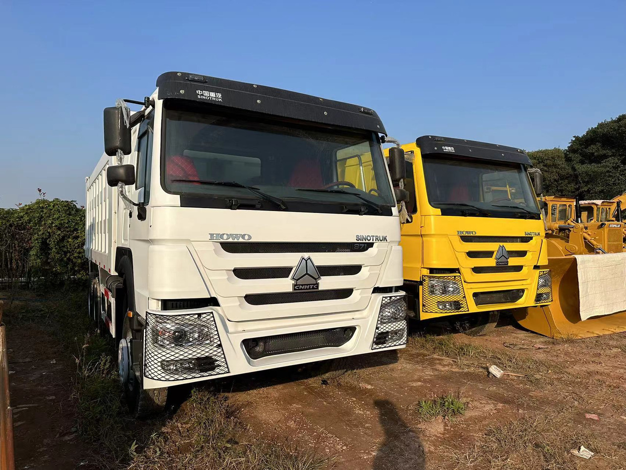SINOTRUK HOWO HOWO 371 6x4 - Xe ben: hình 1 SINOTRUK HOWO HOWO 371 6x4 - Xe ben: hình 1