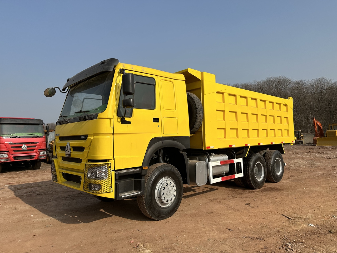 SINOTRUK Howo 6x4 Dump truck 371hp - Xe ben: hình 2 SINOTRUK Howo 6x4 Dump truck 371hp - Xe ben: hình 2