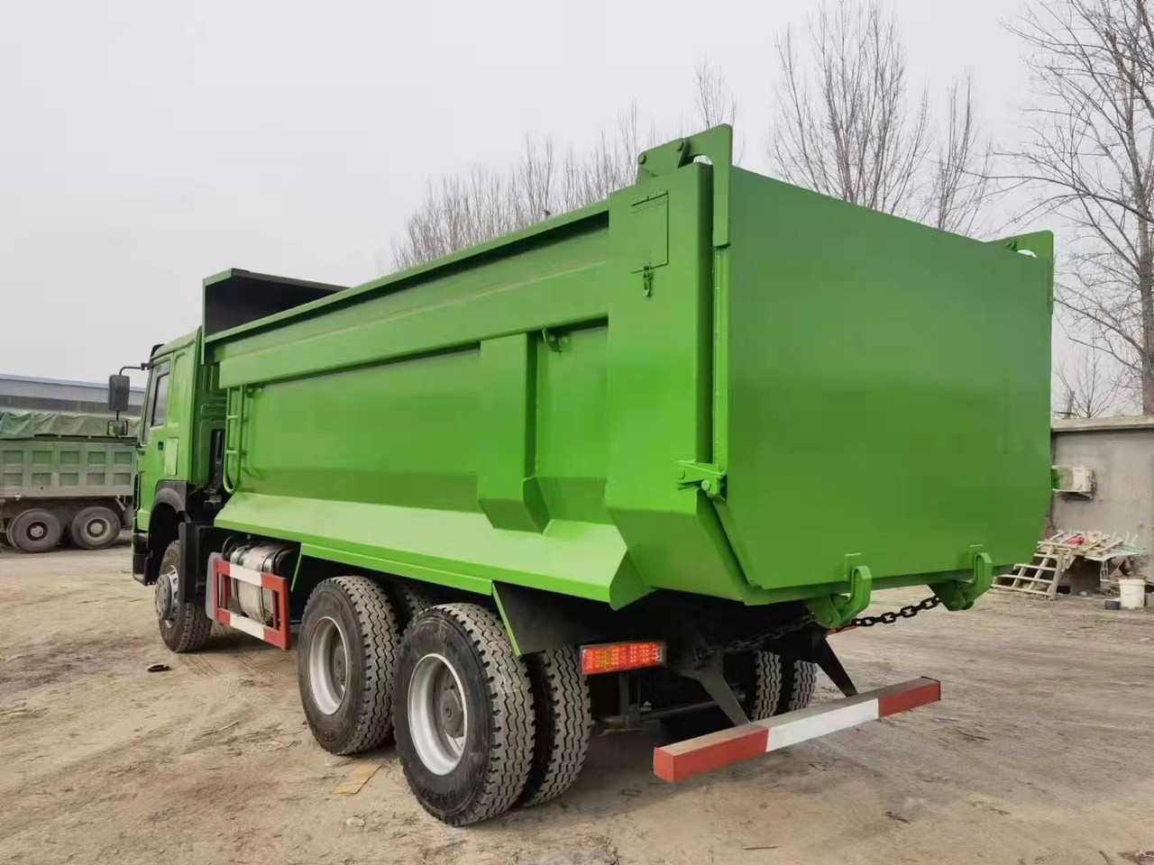 SINOTRUK Howo Dump truck 371 - Xe ben: hình 4 SINOTRUK Howo Dump truck 371 - Xe ben: hình 4