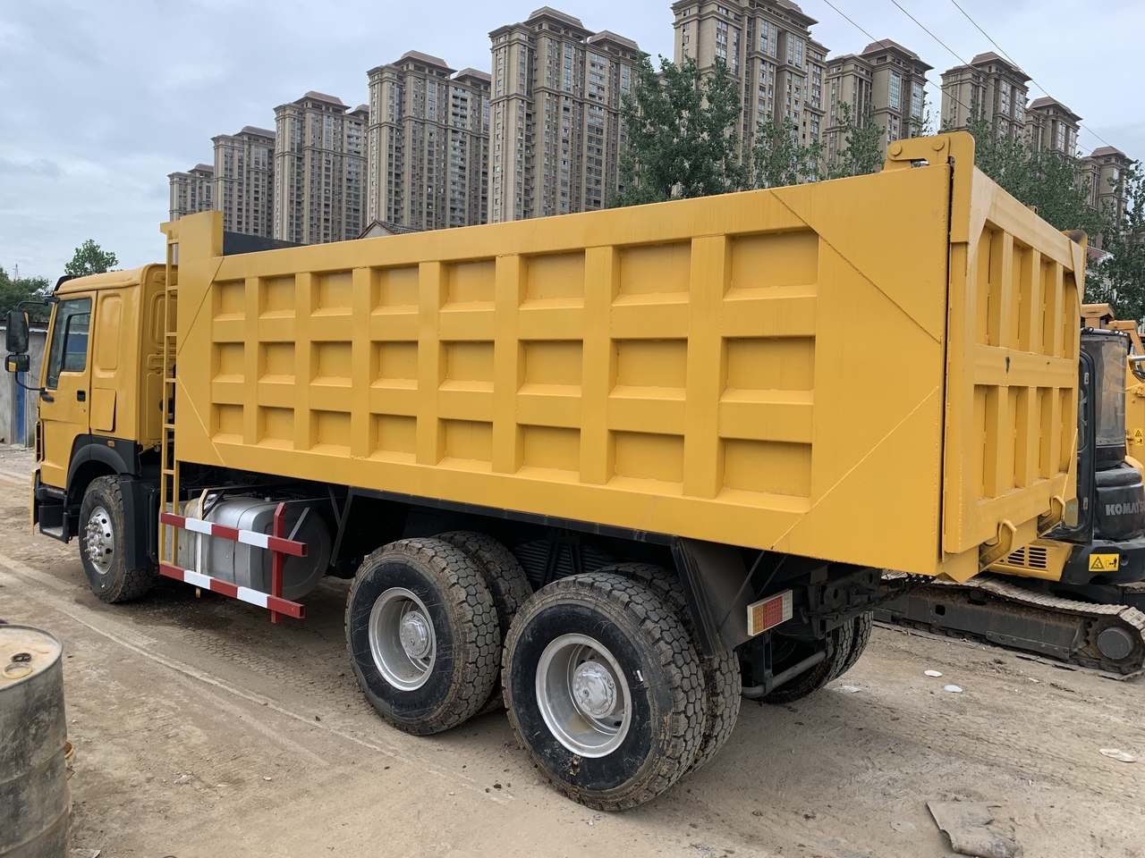 SINOTRUK Howo Dump truck 371 - Xe ben: hình 4 SINOTRUK Howo Dump truck 371 - Xe ben: hình 4