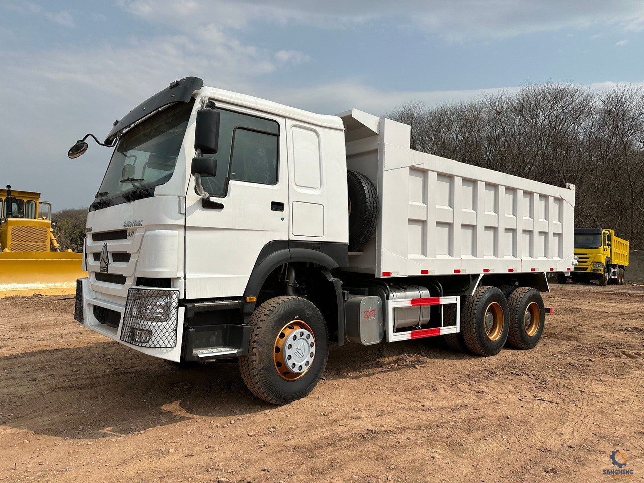 SINOTRUK Howo Dump truck 371 - Xe ben: hình 3 SINOTRUK Howo Dump truck 371 - Xe ben: hình 3