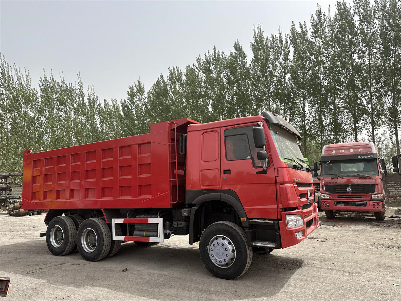 SINOTRUK Howo Dump truck 371 - Xe ben: hình 3 SINOTRUK Howo Dump truck 371 - Xe ben: hình 3
