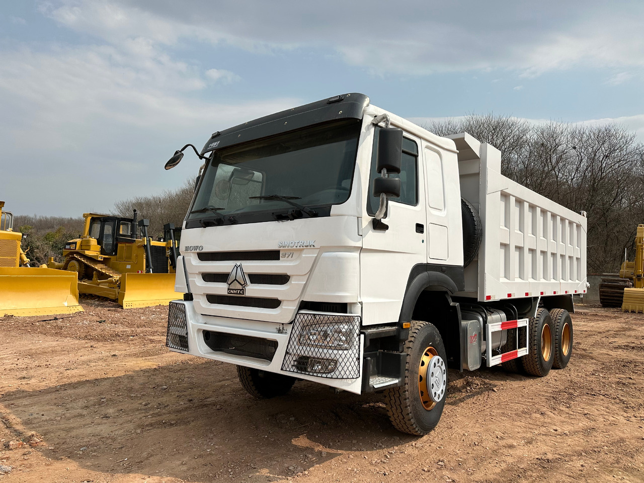 SINOTRUK Howo Dump truck 371 - Xe ben: hình 4 SINOTRUK Howo Dump truck 371 - Xe ben: hình 4