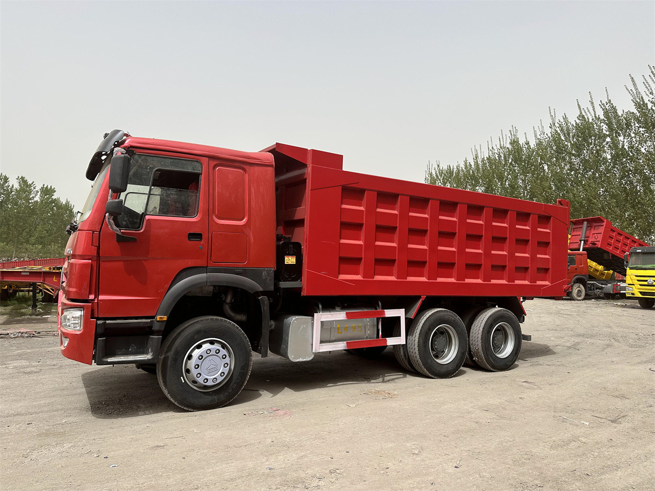 SINOTRUK Howo Dump truck 371 - Xe ben: hình 5 SINOTRUK Howo Dump truck 371 - Xe ben: hình 5