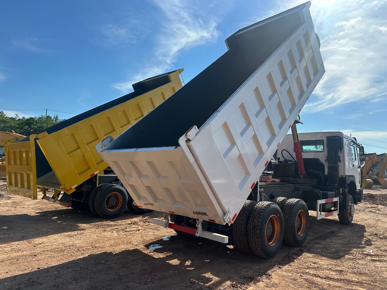 Sinotruk HOWO 400hp 6x4 tipper truck - Xe ben: hình 5 Sinotruk HOWO 400hp 6x4 tipper truck - Xe ben: hình 5