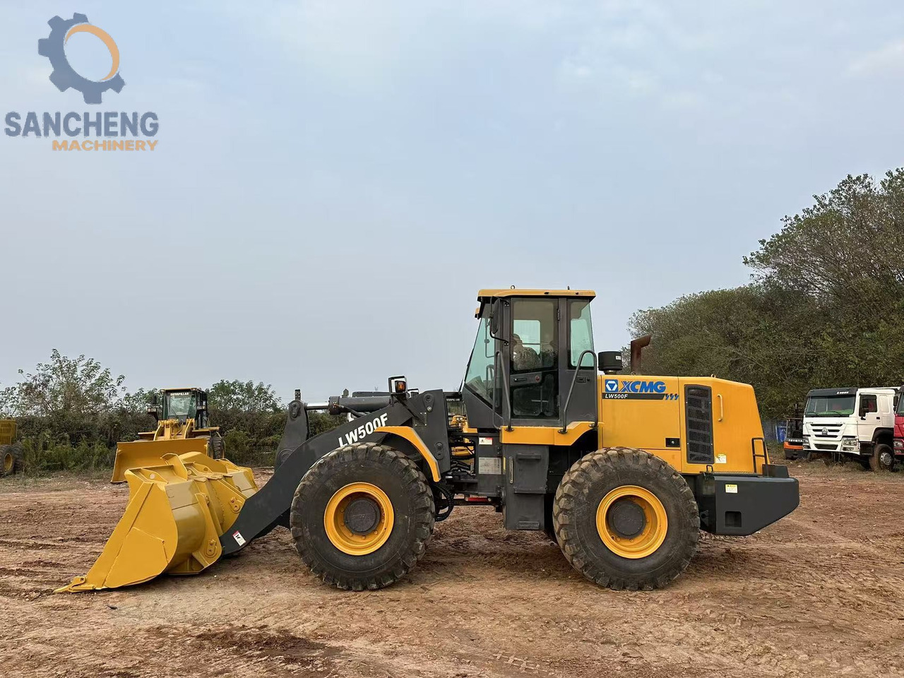 XCMG LW500F - Máy xúc lật bánh lốp: hình 3 XCMG LW500F - Máy xúc lật bánh lốp: hình 3