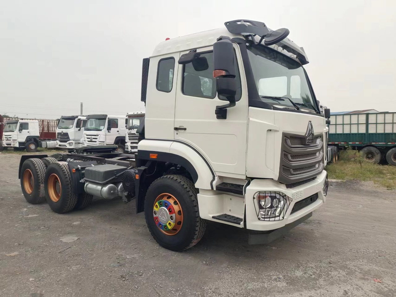 SINOTRUK HOWO 371hp 6X4 Tractor unit - Xe đầu kéo: hình 3 SINOTRUK HOWO 371hp 6X4 Tractor unit - Xe đầu kéo: hình 3