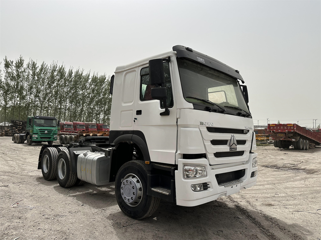 SINOTRUK Howo 371 Truck Head - Xe đầu kéo: hình 1 SINOTRUK Howo 371 Truck Head - Xe đầu kéo: hình 1