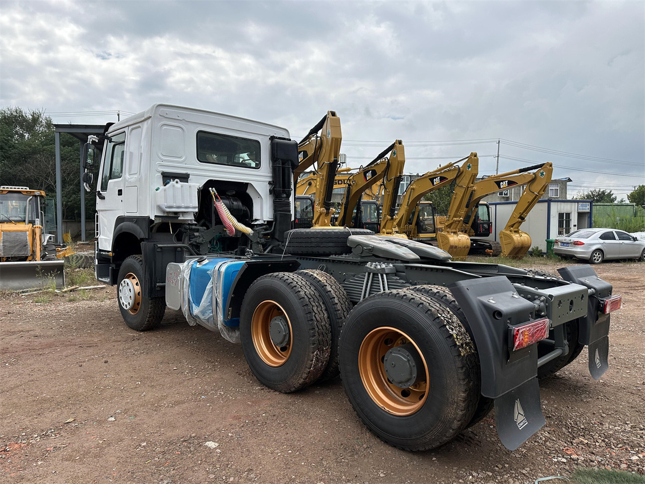 SINOTRUK Howo tractor unit 420hp - Xe đầu kéo: hình 5 SINOTRUK Howo tractor unit 420hp - Xe đầu kéo: hình 5