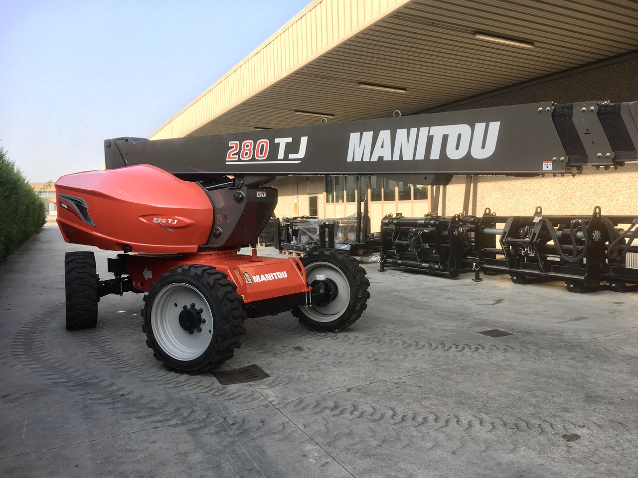 MANITOU 220 TJ+ / 260 TJ / 280 TJ - 2019 - Xe nâng người hình viễn vọng kính: hình 4 MANITOU 220 TJ+ / 260 TJ / 280 TJ - 2019 - Xe nâng người hình viễn vọng kính: hình 4