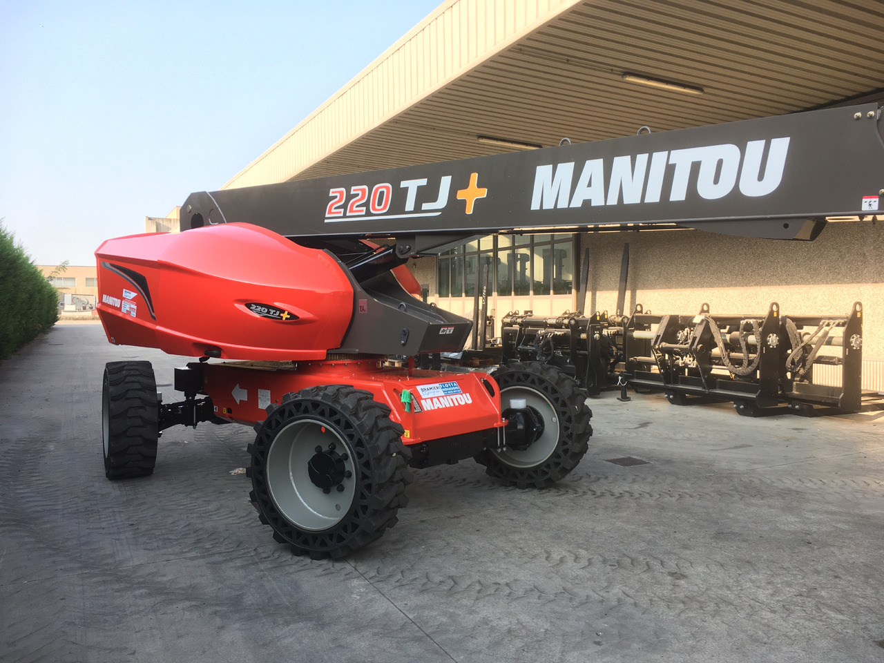 MANITOU 220 TJ+ / 260 TJ / 280 TJ - 2019 - Xe nâng người hình viễn vọng kính: hình 2 MANITOU 220 TJ+ / 260 TJ / 280 TJ - 2019 - Xe nâng người hình viễn vọng kính: hình 2