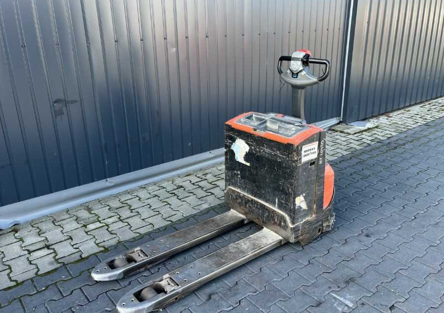 BT LWE200 - Xe tải nâng pallet: hình 1 BT LWE200 - Xe tải nâng pallet: hình 1