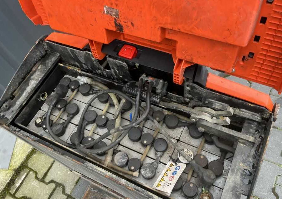 BT LWE250 - Xe tải nâng pallet: hình 5 BT LWE250 - Xe tải nâng pallet: hình 5