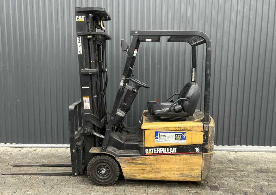 CAT Lift Trucks EP16KT - Xe nâng điện: hình 2 CAT Lift Trucks EP16KT - Xe nâng điện: hình 2