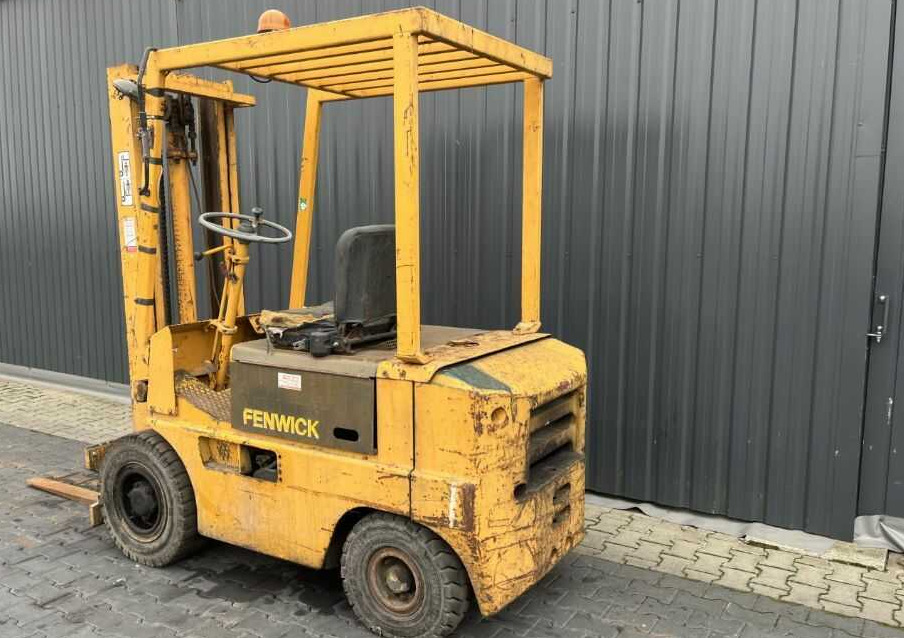 Fenwick DAP205 - Xe nâng diesel: hình 3 Fenwick DAP205 - Xe nâng diesel: hình 3