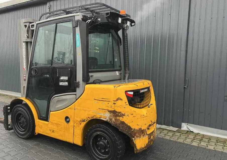 Jungheinrich DFG550s - Xe nâng diesel: hình 3 Jungheinrich DFG550s - Xe nâng diesel: hình 3