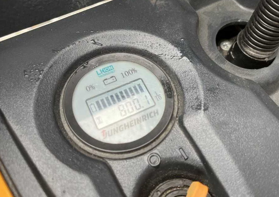 Jungheinrich EJEM13 - Xe tải nâng pallet: hình 5 Jungheinrich EJEM13 - Xe tải nâng pallet: hình 5