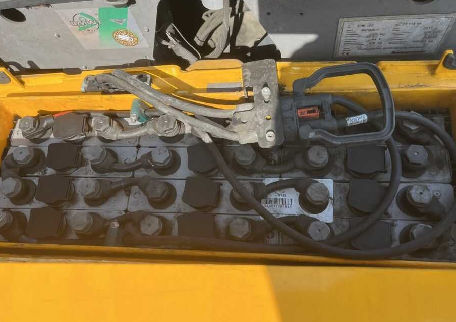 Jungheinrich ERE120 - Xe tải nâng pallet: hình 5 Jungheinrich ERE120 - Xe tải nâng pallet: hình 5