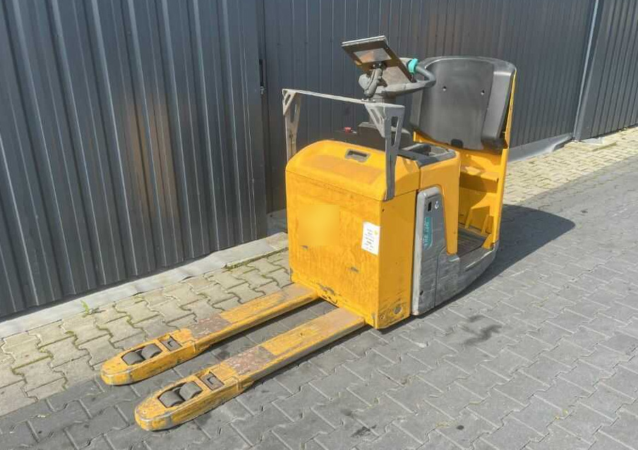 Jungheinrich ERE120 - Xe tải nâng pallet: hình 1 Jungheinrich ERE120 - Xe tải nâng pallet: hình 1
