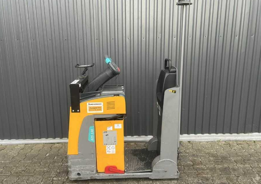Jungheinrich EZS130 - Xe cày kéo: hình 2 Jungheinrich EZS130 - Xe cày kéo: hình 2