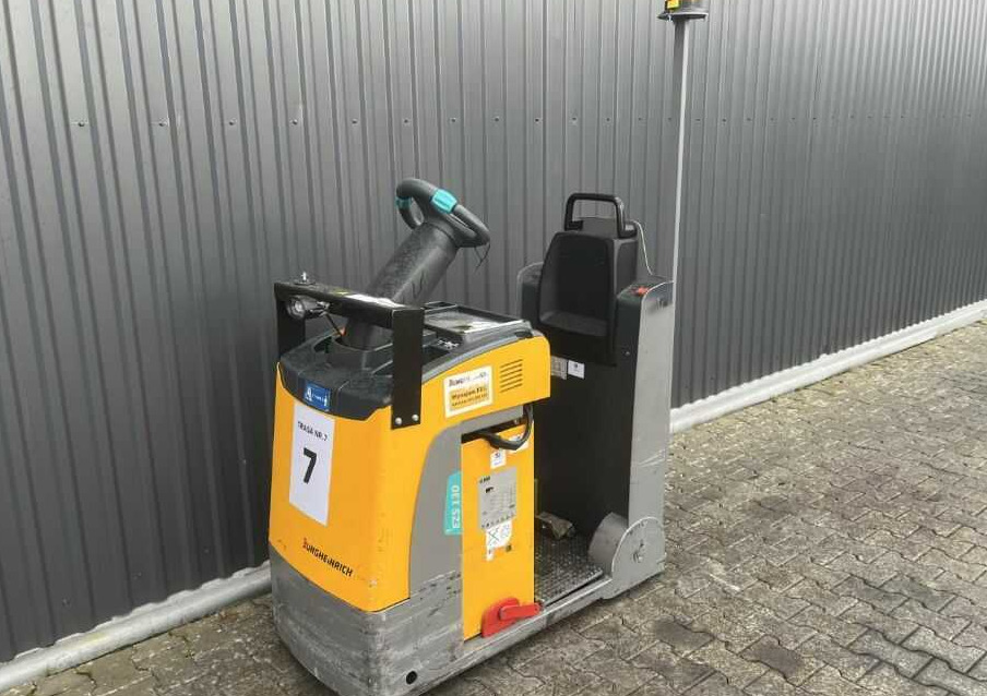 Jungheinrich EZS130 - Xe cày kéo: hình 1 Jungheinrich EZS130 - Xe cày kéo: hình 1