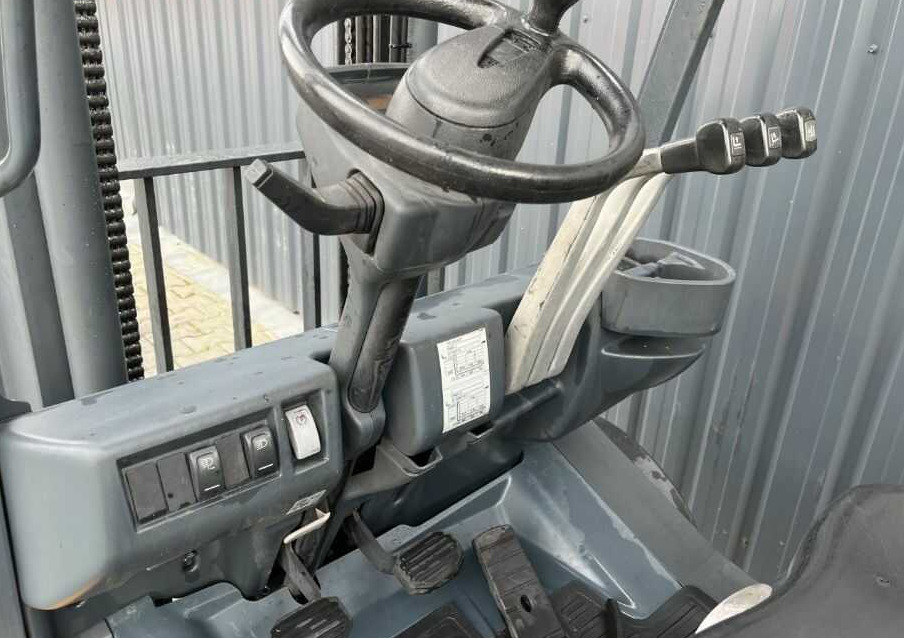 Xe nâng gas Jungheinrich TFG435: hình 7