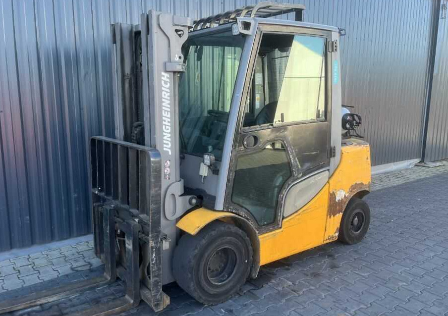 Jungheinrich TFG435s - Xe nâng gas: hình 1 Jungheinrich TFG435s - Xe nâng gas: hình 1