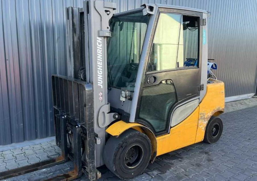 Jungheinrich TFG435s - Xe nâng gas: hình 1 Jungheinrich TFG435s - Xe nâng gas: hình 1