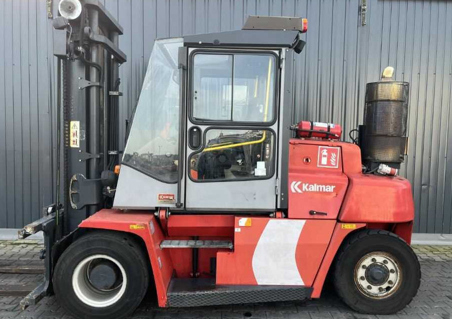 Kalmar DCE70-6 - Xe nâng diesel: hình 2 Kalmar DCE70-6 - Xe nâng diesel: hình 2