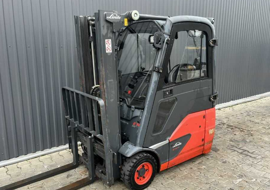 Linde E14-02 - Xe nâng điện: hình 1 Linde E14-02 - Xe nâng điện: hình 1