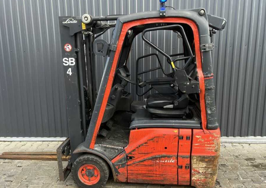 Linde E16-01 - Xe nâng điện: hình 2 Linde E16-01 - Xe nâng điện: hình 2