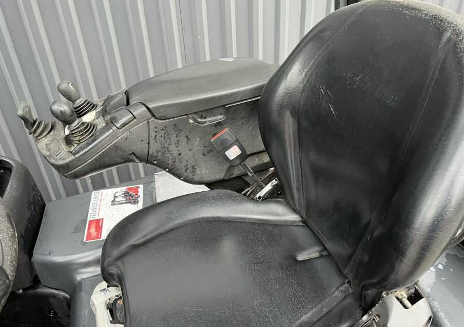 Xe nâng điện Linde E16-02: hình 9