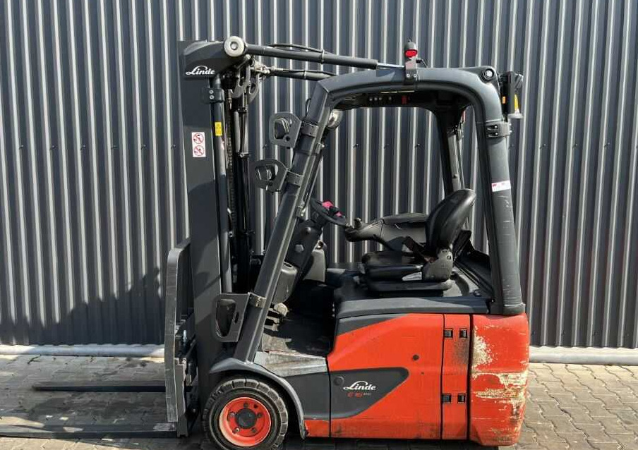 Linde E16C-02 - Xe nâng điện: hình 2 Linde E16C-02 - Xe nâng điện: hình 2