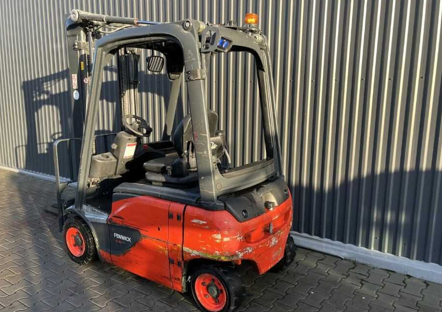 Linde E16P-02 - Xe nâng điện: hình 2 Linde E16P-02 - Xe nâng điện: hình 2