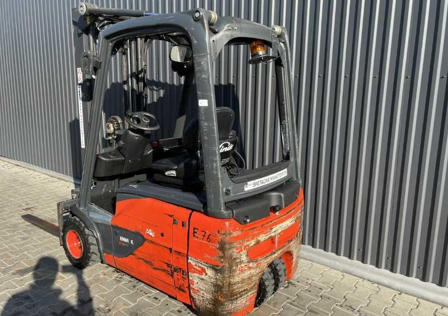 Linde E18-02 - Xe nâng điện: hình 3 Linde E18-02 - Xe nâng điện: hình 3