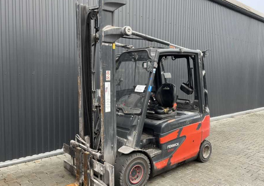 Linde E25L-01 - Xe nâng điện: hình 1 Linde E25L-01 - Xe nâng điện: hình 1