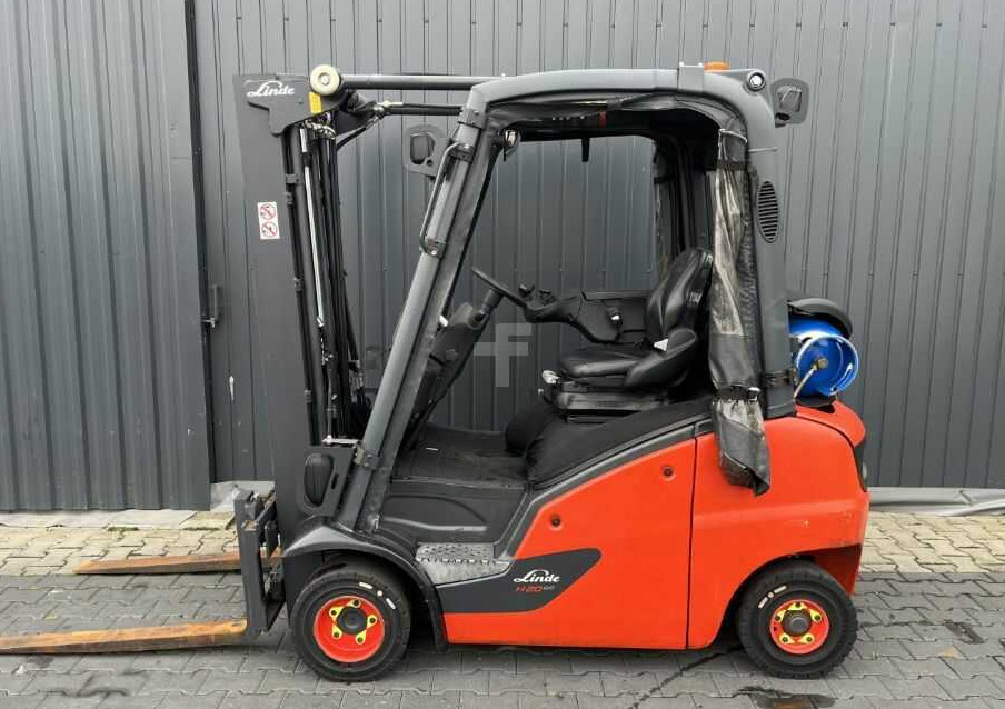 Linde H20T-01 - Xe nâng gas: hình 2 Linde H20T-01 - Xe nâng gas: hình 2
