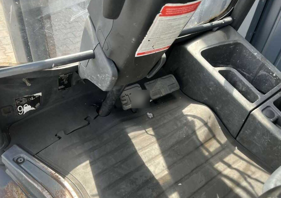 Xe nâng diesel Linde H25D: hình 7