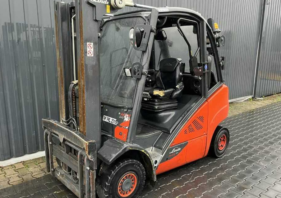 Linde H25T-02 - Xe nâng gas: hình 2 Linde H25T-02 - Xe nâng gas: hình 2