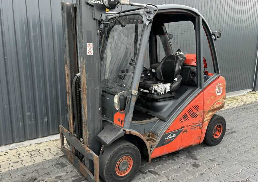 Linde H25T-02 - Xe nâng gas: hình 1 Linde H25T-02 - Xe nâng gas: hình 1