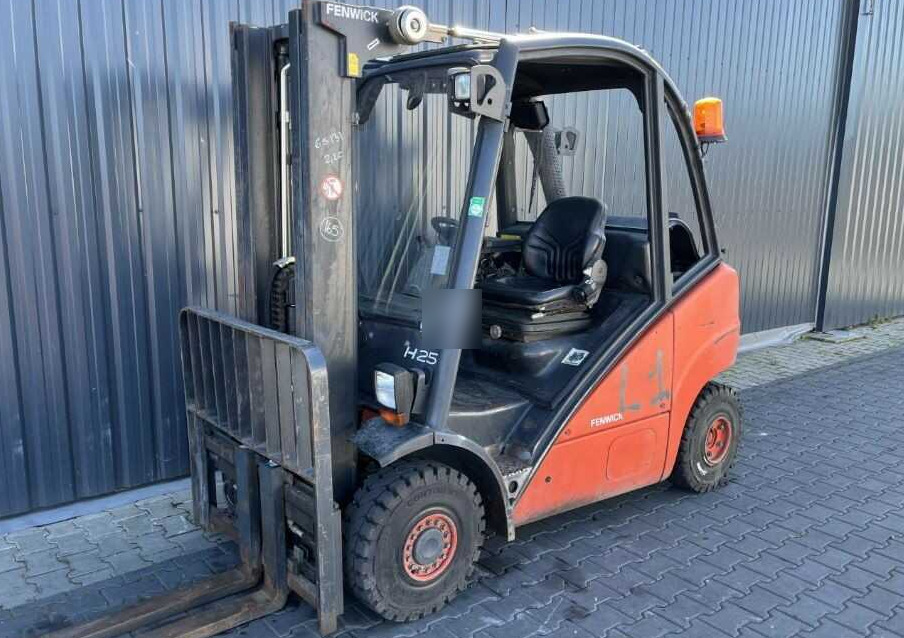 Linde H25T - Xe nâng gas: hình 1 Linde H25T - Xe nâng gas: hình 1