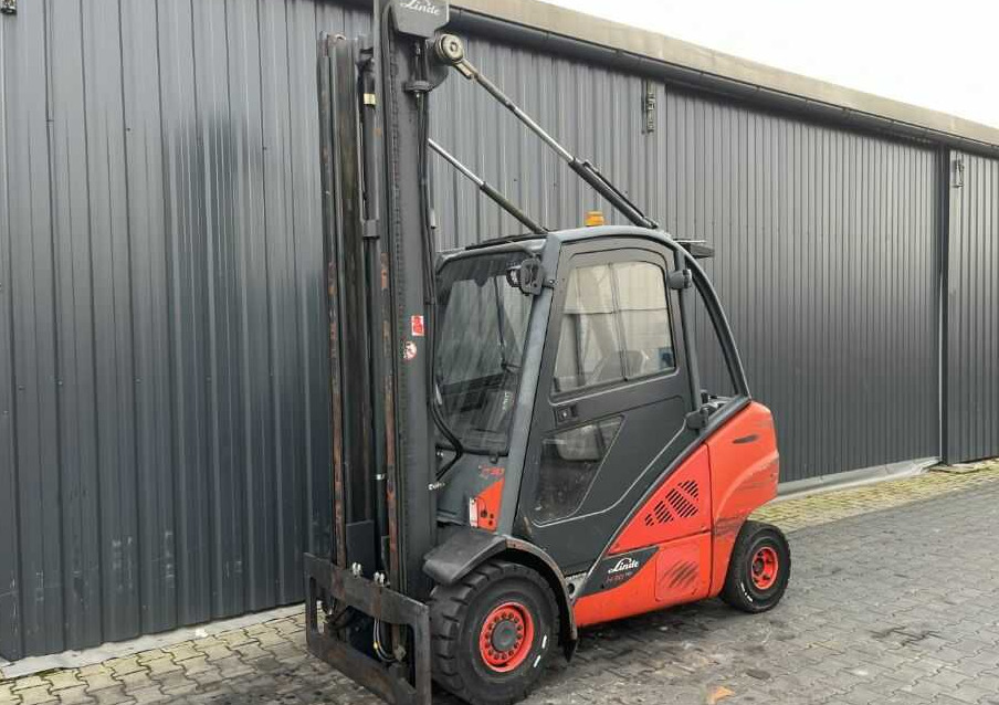 Linde H30D-02 - Xe nâng diesel: hình 1 Linde H30D-02 - Xe nâng diesel: hình 1