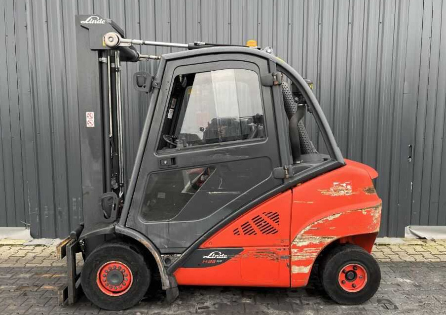 Linde H35D-02 - Xe nâng diesel: hình 2 Linde H35D-02 - Xe nâng diesel: hình 2