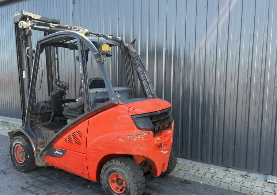Linde H35D-02 - Xe nâng diesel: hình 3 Linde H35D-02 - Xe nâng diesel: hình 3