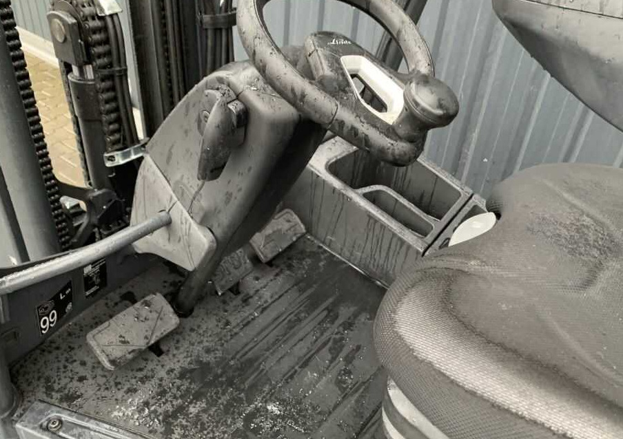 Xe nâng gas Linde H35T-01: hình 8 Xe nâng gas Linde H35T-01: hình 8