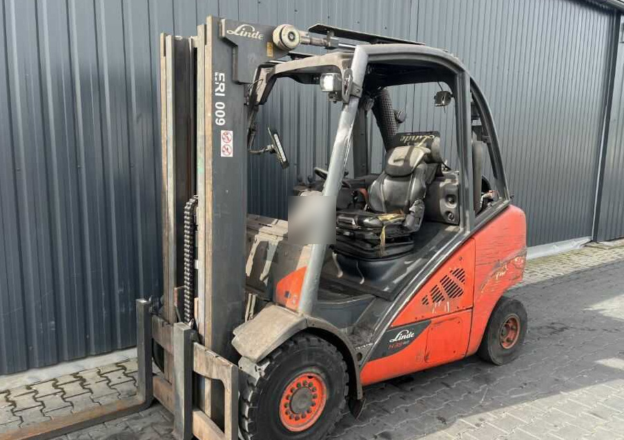 Linde H35T-02 - Xe nâng gas: hình 1 Linde H35T-02 - Xe nâng gas: hình 1