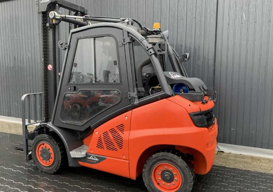 Linde H40T-02 - Xe nâng gas: hình 1 Linde H40T-02 - Xe nâng gas: hình 1