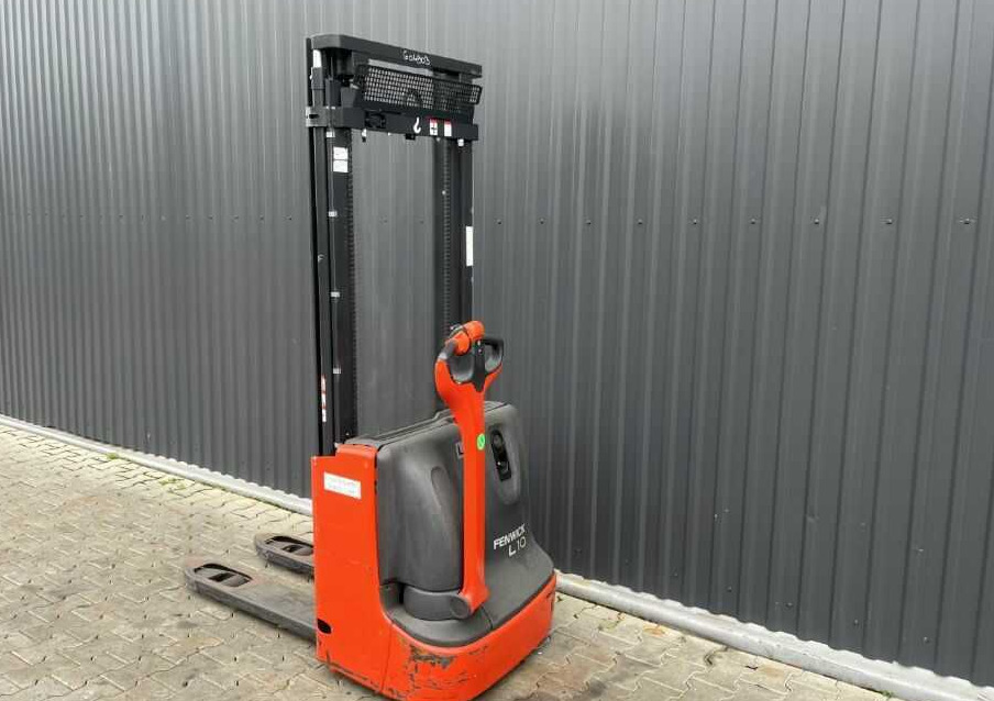 Linde L10 - Máy xếp chồng: hình 3 Linde L10 - Máy xếp chồng: hình 3